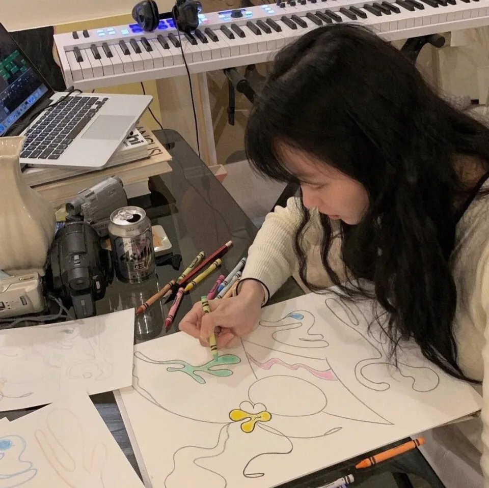 撕掉反派剧本小弟竟是美女卧底我真不想除恶扬善啊